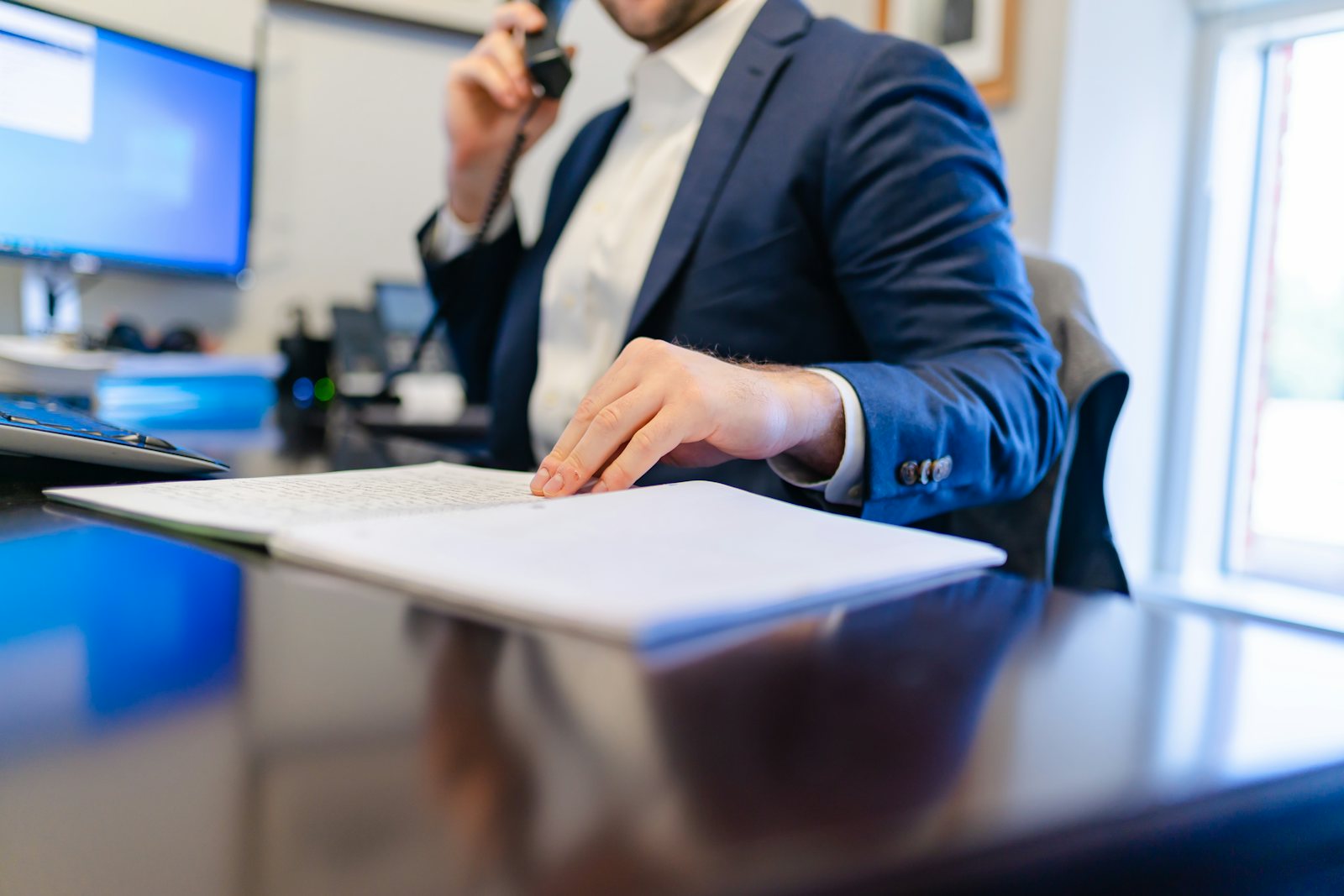 Financial adviser workspace