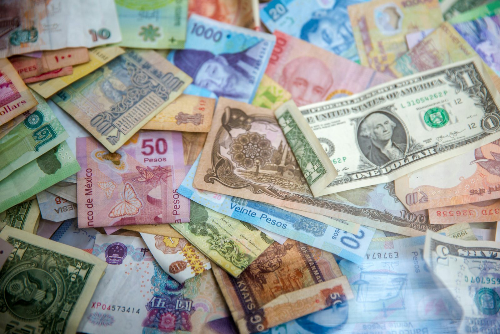 Currency notes from different countries